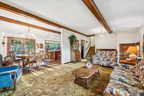 2430 S Plum Grove Rd, Palatine, IL 60067 photo 5