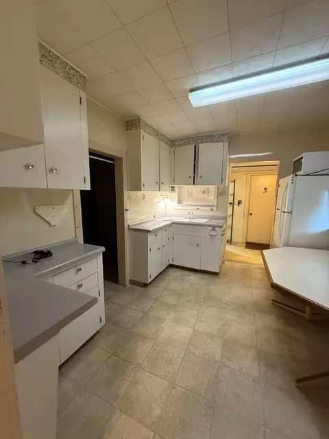 Kitchen - 1824 Clark St, Dixon, IL 61021 photo 1 of 3