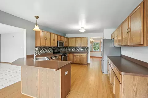 Kitchen - 1665 Fox Hound Trl, Beecher, IL 60401 photo 3 of 3