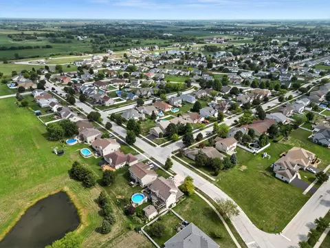 View/Area - 1665 Fox Hound Trl, Beecher, IL 60401 photo 7 of 8