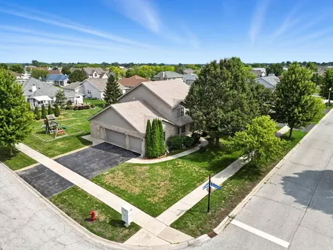 View/Area - 1665 Fox Hound Trl, Beecher, IL 60401 photo 1 of 8