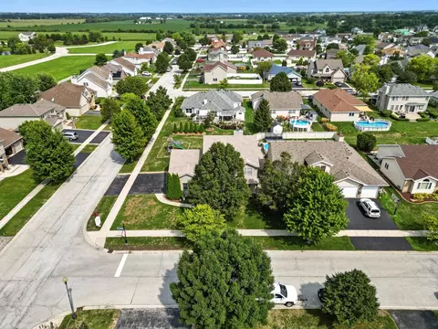 View/Area - 1665 Fox Hound Trl, Beecher, IL 60401 photo 5 of 8