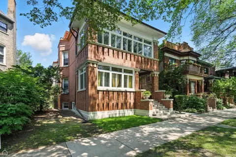 3114 W Palmer Blvd, Chicago, IL 60647
