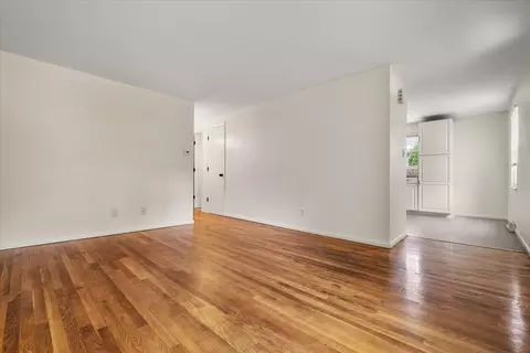 Living - 608 Maple St, Bloomington, IL 61701 photo 1 of 2