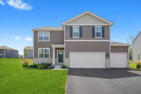 6897 Spruce Ct, Wonder Lake, IL 60097