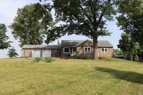 2707 W Rock Falls Rd, Rock Falls, IL 61071
