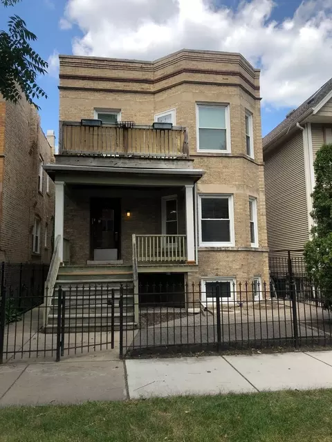 2224 W Eastwood Ave, Chicago, IL 60625