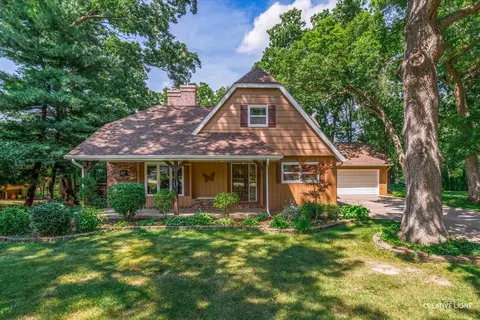 616 Joy Ln, Sleepy Hollow, IL 60118