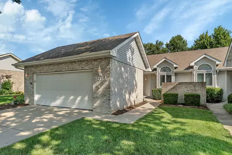 303 Grande Dr #A, Minooka, IL 60447