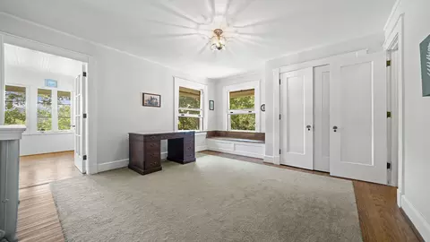 Entry Way - 706 E Fellows St, Dixon, IL 61021 photo 6 of 8