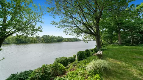 View/Area - 706 E Fellows St, Dixon, IL 61021 photo 1 of 7