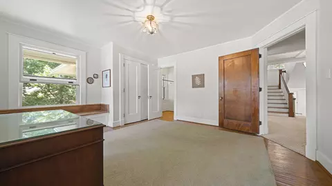 Entry Way - 706 E Fellows St, Dixon, IL 61021 photo 5 of 8