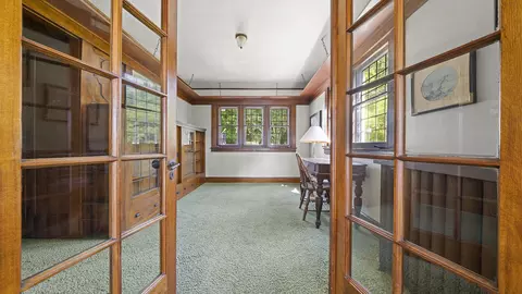 Entry Way - 706 E Fellows St, Dixon, IL 61021 photo 2 of 8
