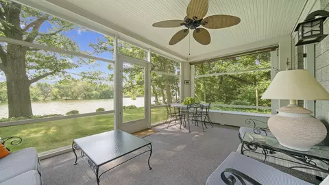 Exterior - 706 E Fellows St, Dixon, IL 61021 photo 5 of 15