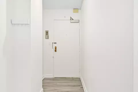Entry Way - Undisclosed, Chicago, IL 60657 photo 1 of 2