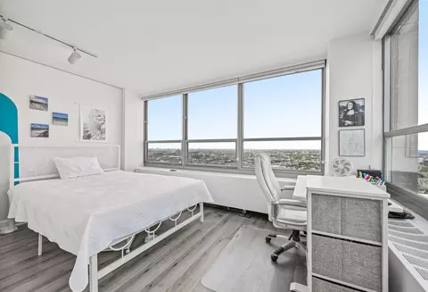 Bedroom - Undisclosed, Chicago, IL 60657 photo 1 of 2