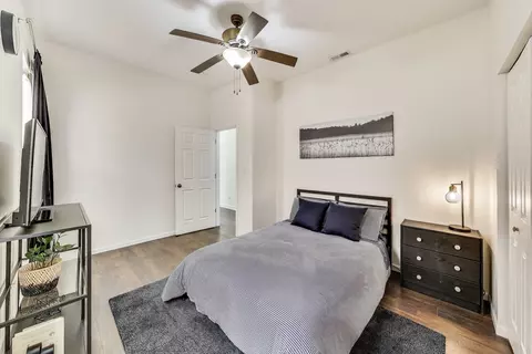 Bedroom - 1512 Clinton Ave, Berwyn, IL 60402 photo 4 of 5