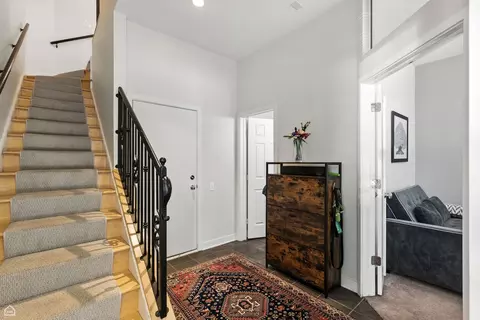 1258 W Cottage Pl, Chicago, IL 60607 photo 3
