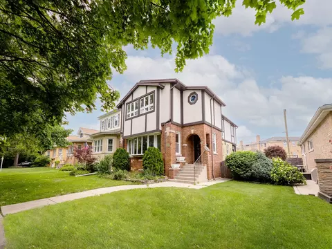 6527 N Onarga Ave, Chicago, IL 60631