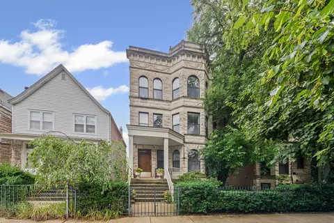 4537 N Greenview Ave, Chicago, IL 60640