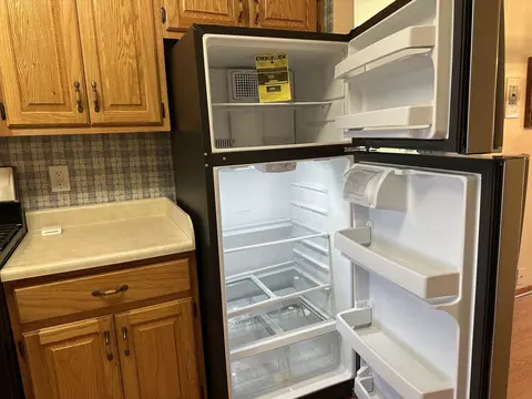 Kitchen - 12 Baker St, Kankakee, IL 60901 photo 5 of 6