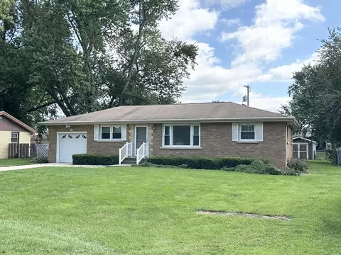 Exterior - 12 Baker St, Kankakee, IL 60901 photo 2 of 7