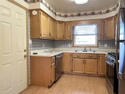 Kitchen - 12 Baker St, Kankakee, IL 60901 photo 2 of 6