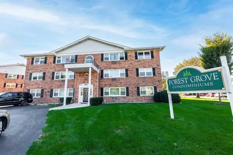 8812 45th Pl #3, Brookfield, IL 60513