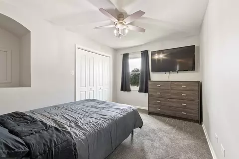 Bedroom - 2004 Cumberland Dr, Plainfield, IL 60586 photo 4 of 5