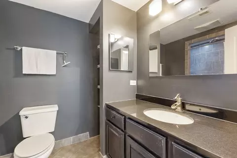 Bath - 2004 Cumberland Dr, Plainfield, IL 60586 photo 1 of 6