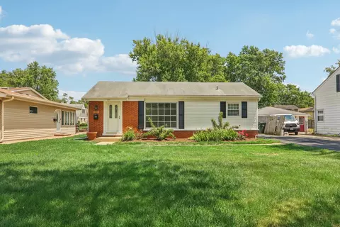 217 S Park Blvd, Glen Ellyn, IL 60137