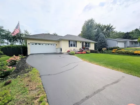 727 Westmore Rd, Davis, IL 61019
