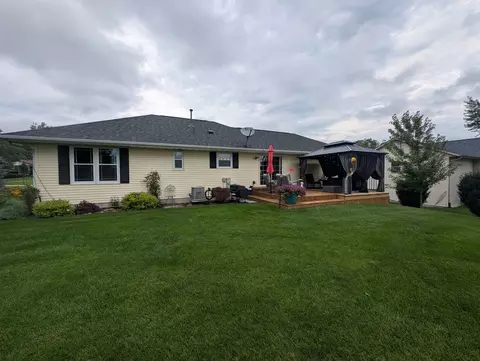 Exterior - 727 Westmore Rd, Davis, IL 61019 photo 4 of 10