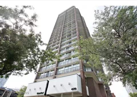 4170 N Marine Dr #17D, Chicago, IL 60613