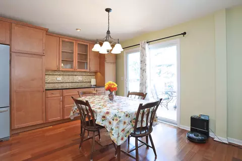 910 S Vista Dr, Algonquin, IL 60102 photo 4