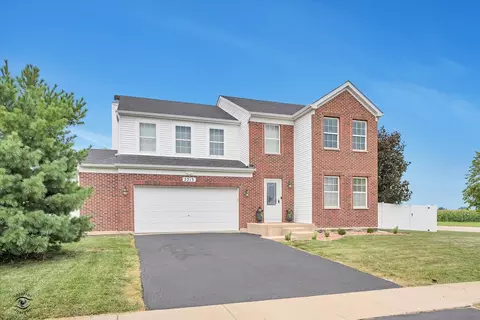 2213 Monarch St, Bourbonnais, IL 60914