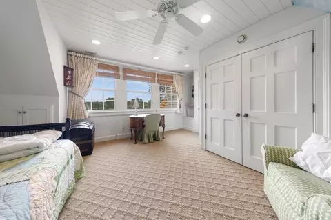 Bedroom - 6191 S County Line Rd, Burr Ridge, IL 60527 photo 3 of 4