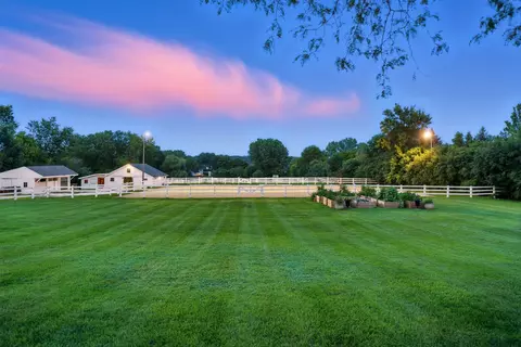 Exterior - 6191 S County Line Rd, Burr Ridge, IL 60527 photo 10 of 12