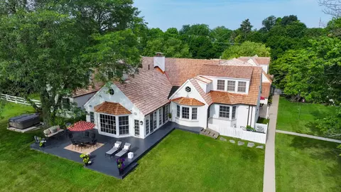 Exterior - 6191 S County Line Rd, Burr Ridge, IL 60527 photo 8 of 12