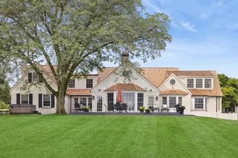 Exterior - 6191 S County Line Rd, Burr Ridge, IL 60527 photo 2 of 12
