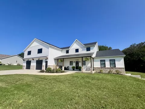 7845 Fitzgerald Rd, Clinton, IL 61727