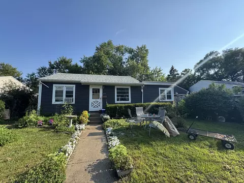 Undisclosed, Loves Park, IL 61111