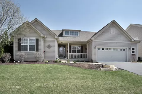 459 E Amberside Dr, Elgin, IL 60124 photo 3