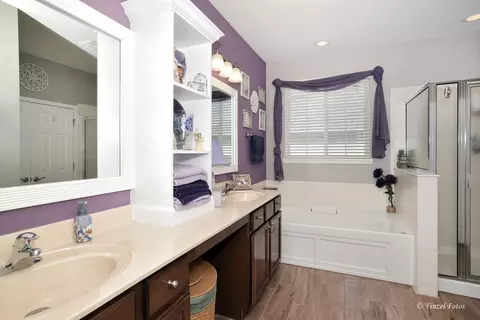 459 E Amberside Dr, Elgin, IL 60124 photo 14
