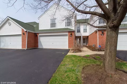 138 Hemstead St, Lake Bluff, IL 60044