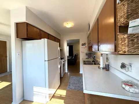 Kitchen - 1288 N Tower Rd, Kankakee, IL 60901 photo 1 of 2