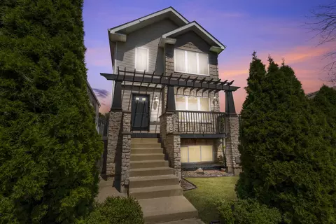 4408 W Cortez St, Chicago, IL 60651