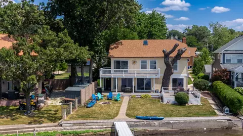 25320 W Buena Ave, Lake Villa, IL 60046