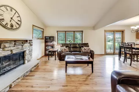 Living - 438 High Rd, Cary, IL 60013 photo 2 of 3