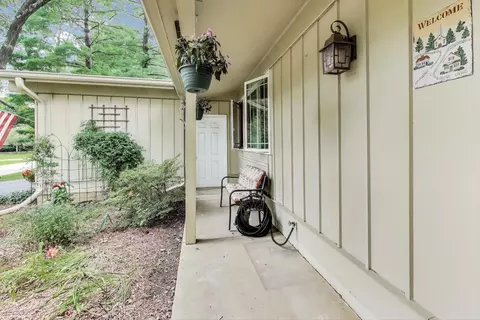 Exterior - 438 High Rd, Cary, IL 60013 photo 3 of 9